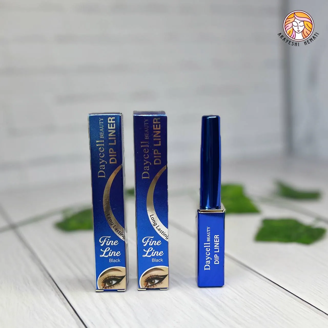 خط چشم ماژیکی مشکی دایسل بیوتی Daycell Beauty