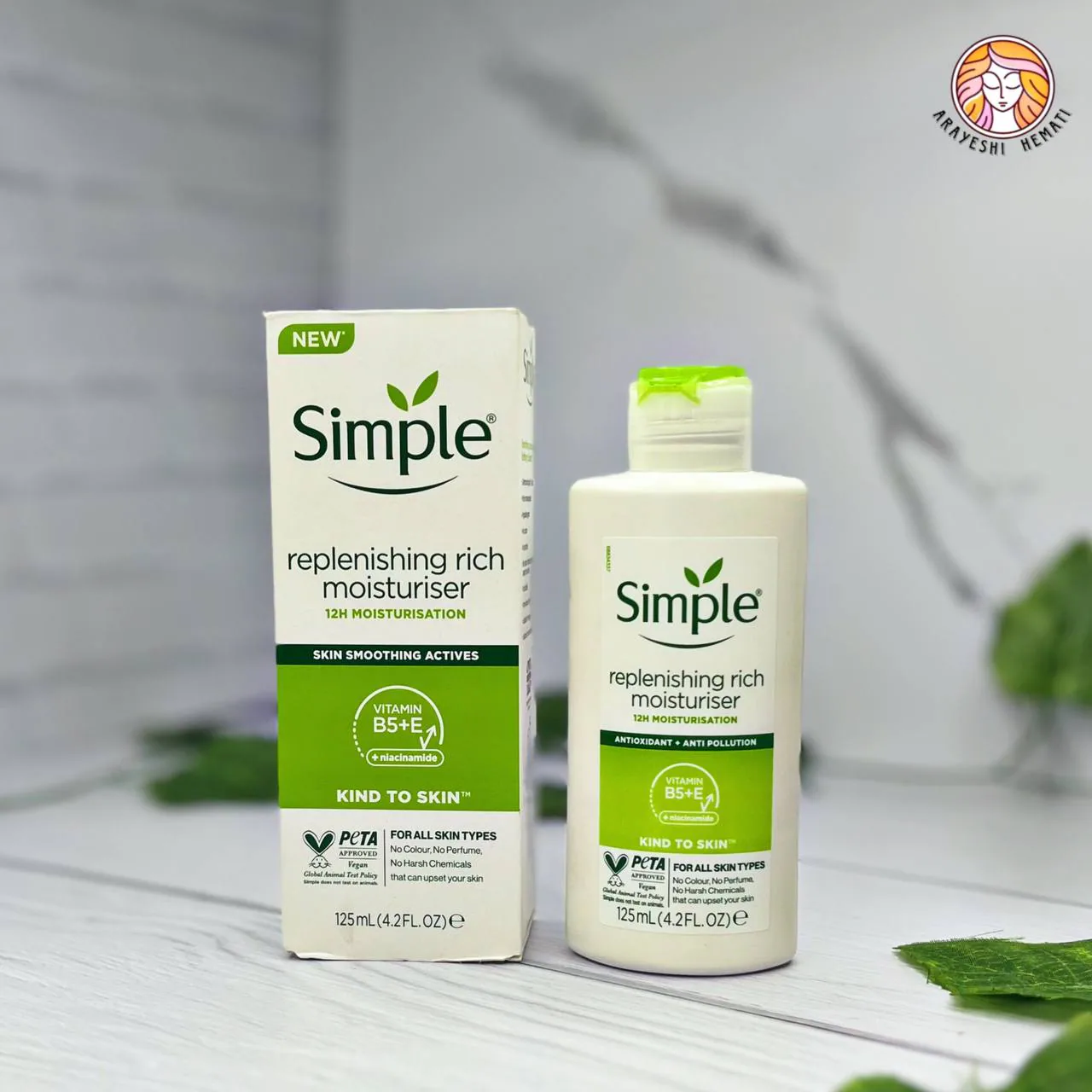 کرم ابرسان پوست خشک سیمپل – replenishing rich Simple