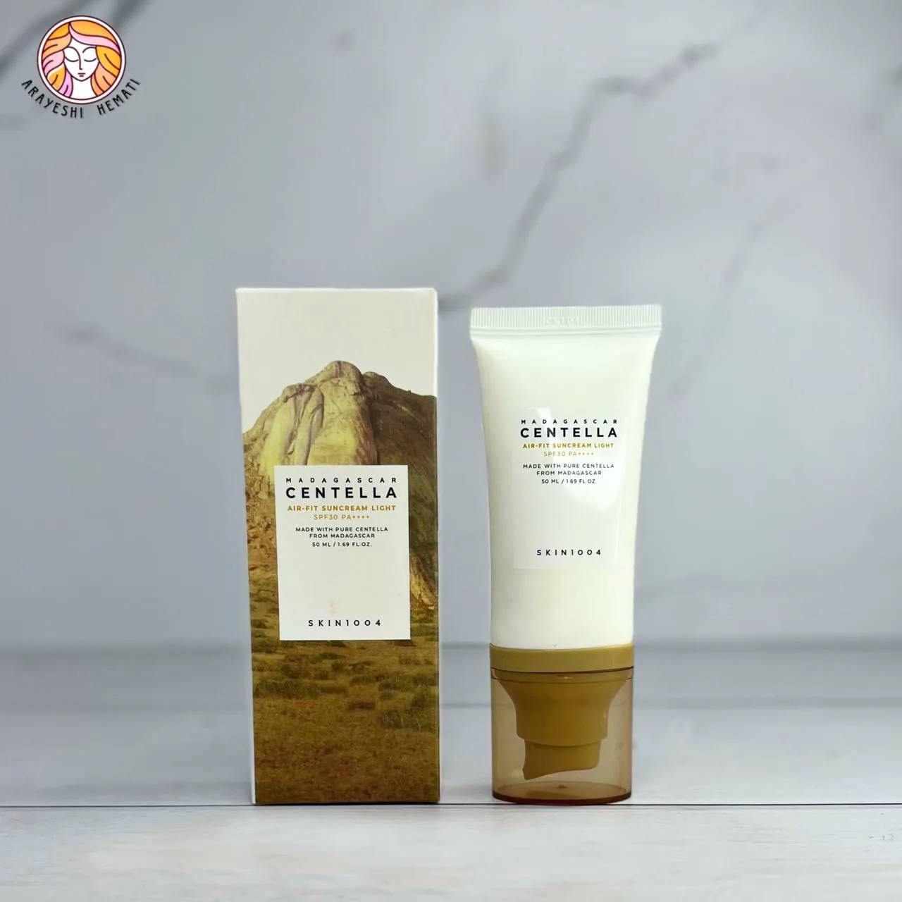 ضدآفتاب بی رنگ سنتلا مدل ماداگاسکار CENTELLA