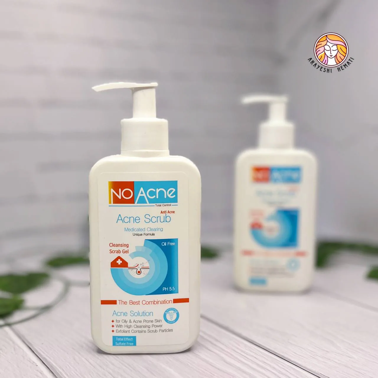 ژل اسکراب لایه بردار پوست چرب و جوش دار نو آکنه