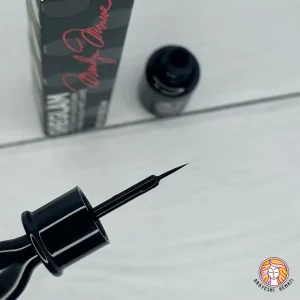 خط چشم مویی طرح پر شیگلم Sheglam